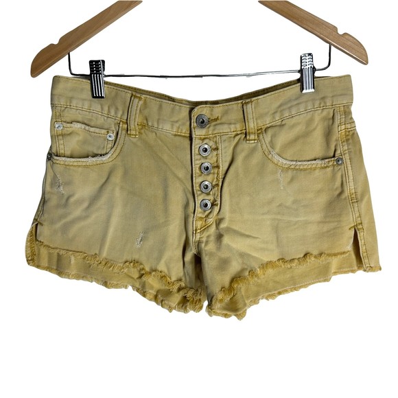 Free People Shorts Size 26 Yellow Gold Runaway Slouch Cutoff Fly Buttons Denim - Picture 3 of 8